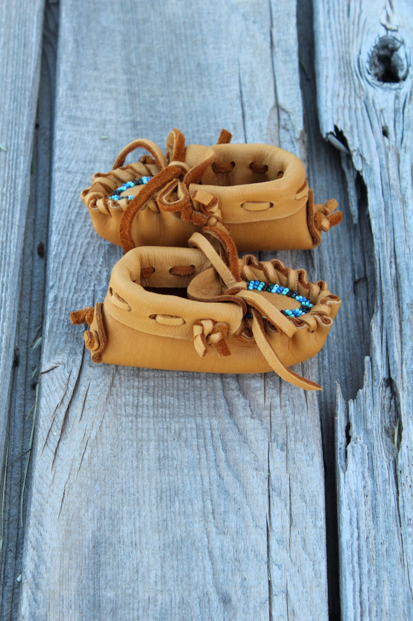 beaded baby moccasin set, baby shower gift