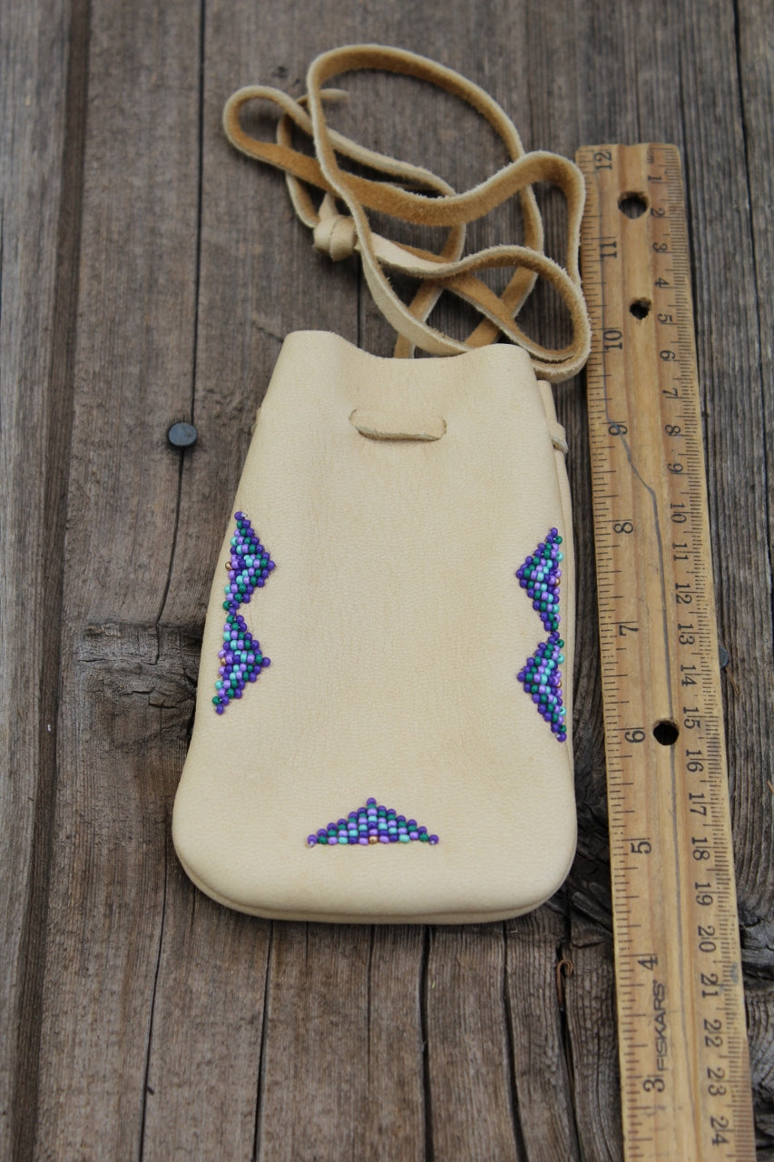 beaded medicine bag, buckskin amulet bag