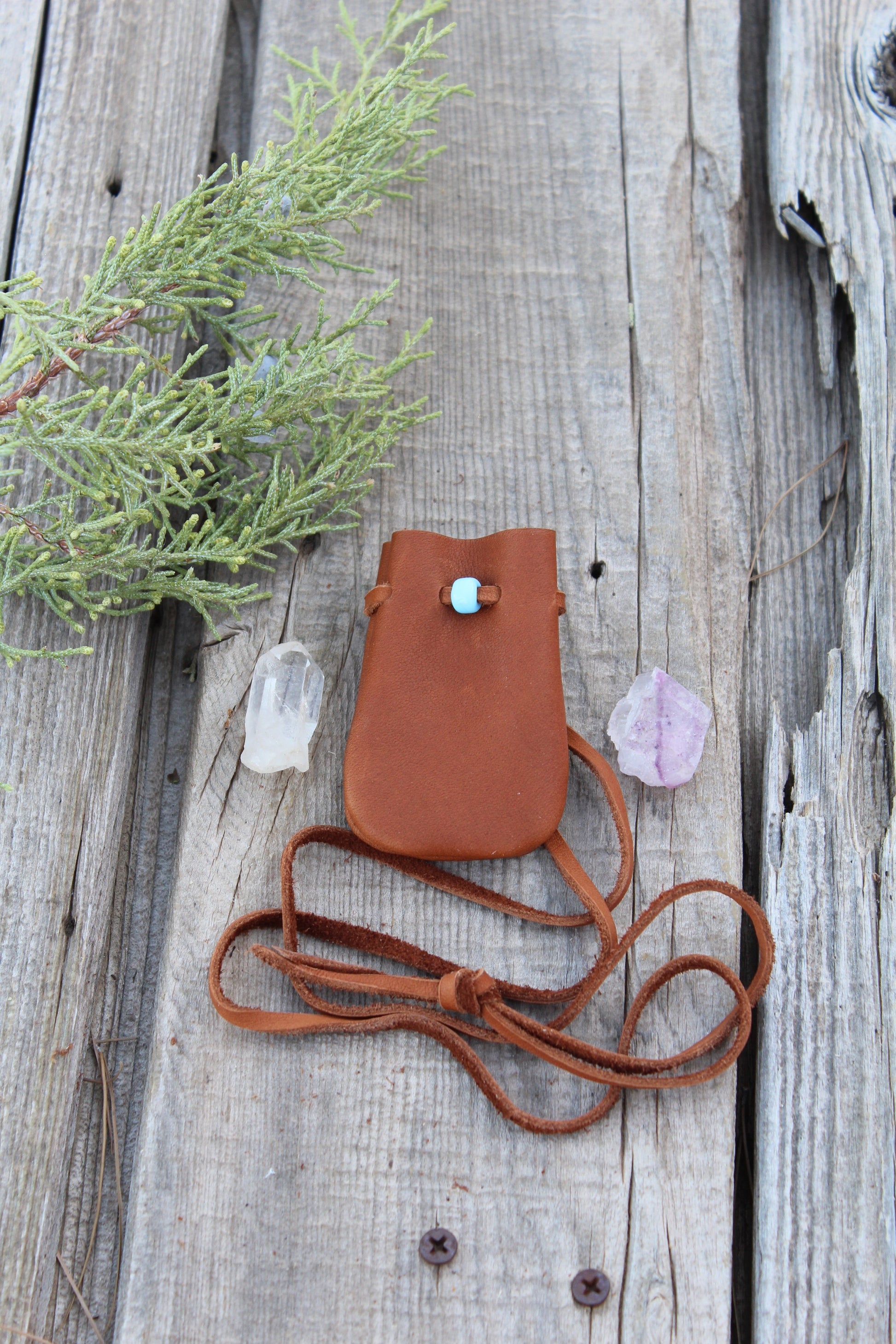 Leather Pouch Mini, Leather Medicine Bag Necklace, Small Pouch to Hold  Healing Crystals, Native American Inspired, Talisman Pouch Pendant 